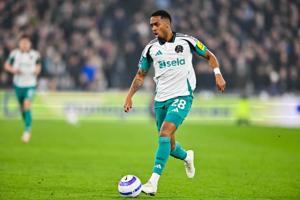 球员配合默 球员配合默